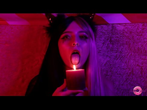❤️ Pompini passionali da Succubus sexy cù cumplimentu di bocca ❤ Porno à noi